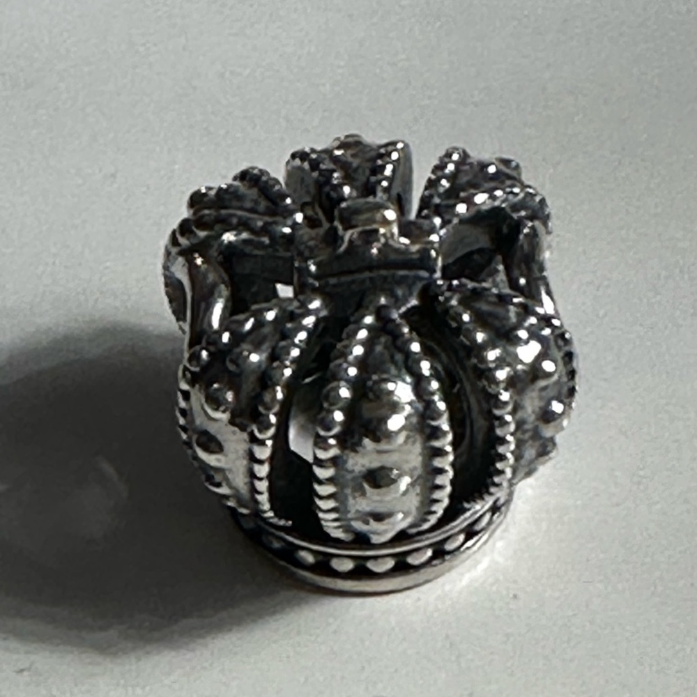 Pandora Tegal Crown Charm